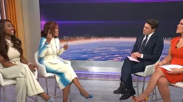 Hanifa Marya Robe portée par Gayle King telle qu’elle est vue dans CBS Mornings le 15 avril 2025