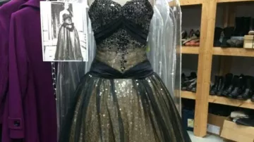 Robe Mikaelson portée par Elena Gilbert (Nina Dobrev) dans The Vampire Diaries (S03E14)