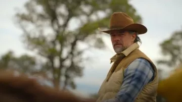 One of These Days Woolrich x Puffer Vest worn by Staten Kirkland (Josh Duhamel) as seen in Ransom Canyon (S01E02)