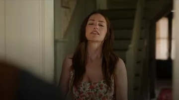 Robe Doen Latana portée par Quinn O'Grady (Minka Kelly) dans Ransom Canyon (S01E04)