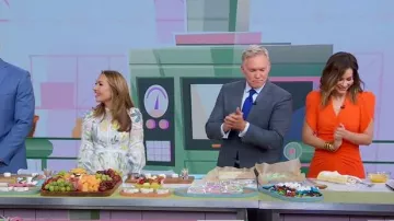 Ted Baker Tealan Linen Dress worn by Lori Bergamotto as seen in Good Morning America on April 17, 2025