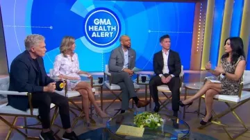 Vestido con estampado de serpiente de Kenneth Cole usado por Tara Narula como se ve en Good Morning America el 18 de abril de 2025