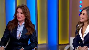 Akris punto Metallic Night Sky Boyfriend Blazer porté par Lisa Vanderpump tel qu’on le voit dans Good Morning America le 23 avril 2025