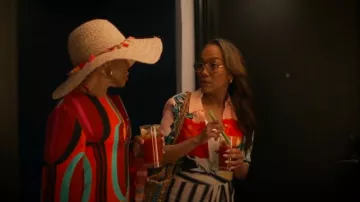 Chemise Alice + Olivia Willa à Palm Beach portée par Amanda Wagner (Sonja Sohn) comme on le voit dans Will Trent (S03E15)