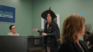 Elliatt Florence Coat worn by Kris (Meredith MacNeill) as seen in Small Achievable Goals (S01E08)