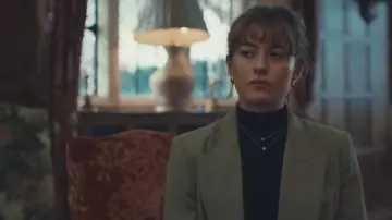 Whistles Khaki Crepe Boyfriend Blazer worn by Emily Wright (Ruby Ashbourne Serkis) as seen in I, Jack Wright (S01E01)