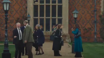 Givenchy Medium Voyou Bag In Leather worn by Sally Wright (Nikki Amuka-Bird) as seen in I, Jack Wright (S01E01)