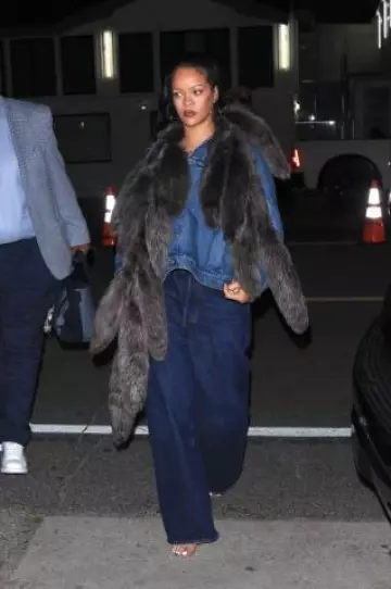 Agolde Dame Wide Leg Denim Jeans worn by Rihanna in Santa Monica post on April 19, 2025