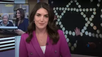 White House Black Market Ultra Suede Studio Blazer worn by Liz Kreutz as seen in Today on April 25, 2025