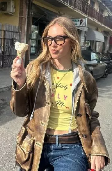 Ceinture en cuir Nappa Miu Miu portée par Chiara Ferragni sur son post Instagram le 22 avril 2025