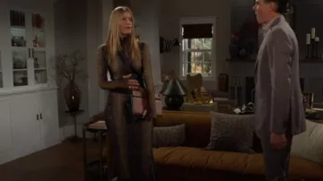 Vestido largo con estampado de piel de serpiente de Norma Kamali usado por Phyllis Summers (Michelle Stafford) como se ve en The Young and the Restless el 21 de abril de 2025