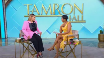 Blazer Retrofete Muse usado por Tiffany Baira como se ve en el desfile de Tamron Hall el 25 de abril de 2025