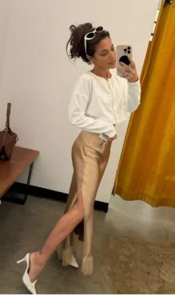 Lunettes de soleil ovales Chanel portées par Gabi Demartino sur sa Story Instagram le 23 avril 2025