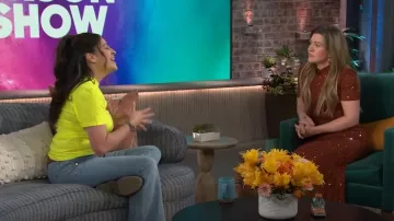 Autorretrato Vestido midi de malla de diamantes de imitación cuadrado marrón usado por Kelly Clarkson como se ve en The Kelly Clarkson Show el 23 de abril de 2025