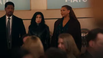 Versace Wool Single Breasted Coat worn by Robyn McCall (Queen Latifah) as seen in The Equalizer (S05E17)