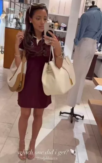Lunettes de soleil ovales Chanel portées par Gabi DeMartino o son post Instagram Story le 25 avril 2025