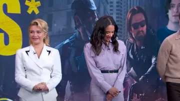 Blazer et jupe vintage Thierry Mugler portés par Florence Pugh comme on le voit dans Good Morning America le 30 avril 2025