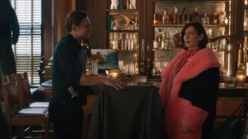Radley Baylis Road 2.0 Shoulder Bag worn by Elsbeth Tascioni (Carrie Preston) in Elsbeth (S02E19)