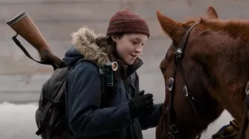 TLou Ellie Backpack worn by Ellie Williams (Bella Ramsey) as seen in The Last of Us (S02E01)