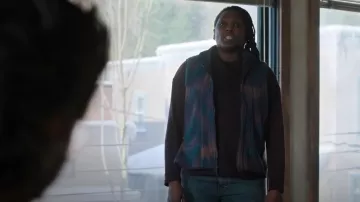 Mountain Hardwear HiCamp Fleece Printed Vest worn by Maria Miller (Rutina Wesley) as seen in The Last of Us (S02E01)