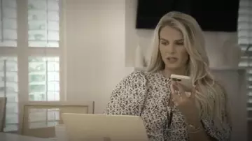 Haut en popeline de coton imprimé Ganni porté par Madison LeCroy comme on le voit dans Southern Charm (S10E15)