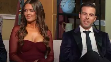 Mirror Palais La robe longue Starlite portée par Salley Carson comme on le voit dans Southern Charm (S10E16)