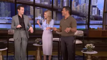 Roland Mouret Arreton Wool Pencil Skirt worn by Kelly Ripa as seen in LIVE with Kelly and Mark on April 28, 2025