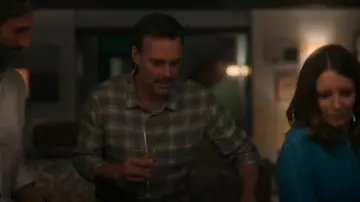 Rails Wyatt Shirt In Charcoal Desert Melange worn by Jack (Will Forte) as seen in The Four Seasons (S01E01)