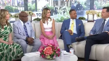 Akris Punto Sleeveless Zip Polo Shirt worn by Savannah Guthrie as seen in Today on April 30, 2025