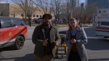 Veste structurée Street One portée par Jane comme on le voit dans Chicago Fire (S13E19)