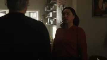 Cárdigan de chenilla de algodón Rails Simone usado por Hana Gibson (Keisha Castle-Hughes) como se ve en FBI: Most Wanted (temporada 6, episodio 13)