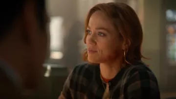 Madewell Paperclip Chain Necklace worn by Angie Polaski (Erika Christensen) as seen in Will Trent (S03E17)