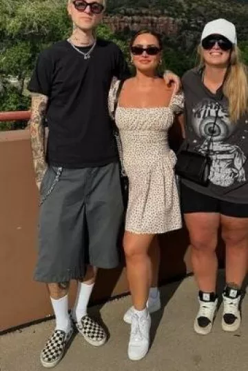 Zapatillas Nike Air Force 1 '07 usadas por Demi Lovato en su Instagram el 22 de julio de 2024