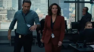 Veronica Beard Lebone Pants worn by Isobel Castille (Alana de la Garza) as seen in FBI (S07E09)