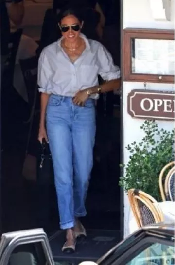 Ray Ban Rb3025 Original Aviator Sunglasses worn by Meghan Markle with Kimberly Williams-Paisley on July 21, 2024