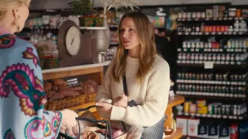Clare V. Grande Fanny worn by Kristen Bell as seen in Hacks (S04E05)