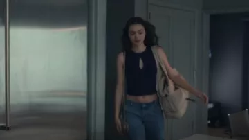 Free People Beige Duffle Bag worn by Tori Cooper (Isabel Gravitt) as seen in Your Friends & Neighbors (S01E03)