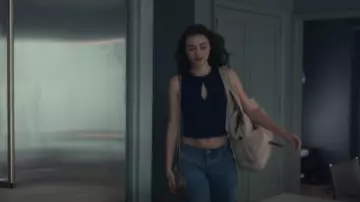 Free People Beige Duffle Bag worn by Tori Cooper (Isabel Gravitt) as seen in Your Friends & Neighbors (S01E03)