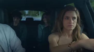 Tiffany & Co 18k Yellow Gold Large Heavy Curb Link Bracelet worn by Mel (Amanda Peet) as seen in Your Friends & Neighbors (S01E06)