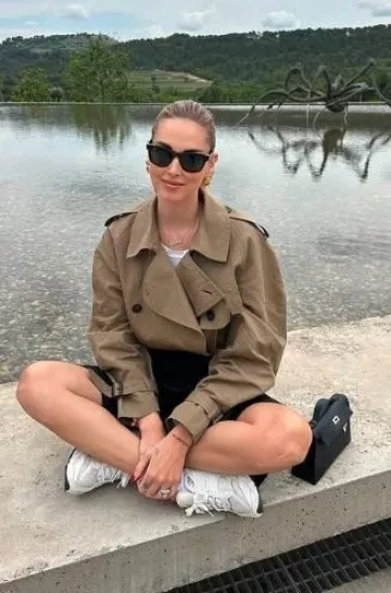 Ray Ban Original Wayfarer Classic Sunglasses worn by Chiara Ferragni on her Instagram on May 11, 2025