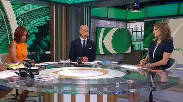 Mini-robe en laine Akris Punto portée par Jill Schlesinger telle qu’elle est vue dans CBS Mornings le 7 mai 2025