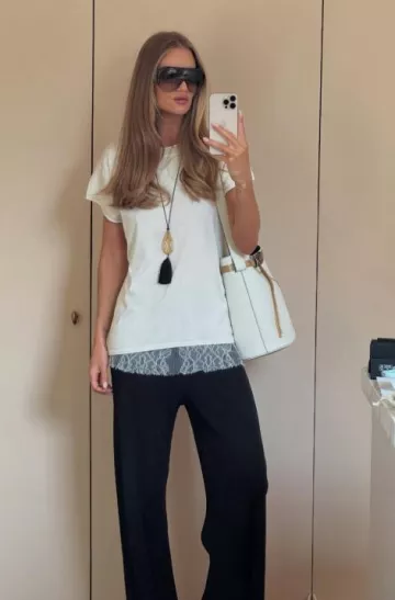 Tiffany & Co. Elsa Peretti Bean Design Necklace of Rock Crystal with Yellow Gold worn by Rosie Huntington-Whiteley on her Instagram Post on May 13, 2025