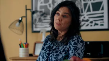Jaeger Printed Crew Neck Top worn by Emma Barnett (Jill Halfpenny) as seen in The Feud (S01E01)