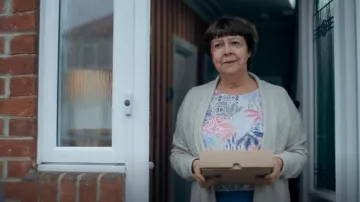 Thrift + Isle Top worn by Barbara Abshire (Tessa Peake-Jones) as seen in The Feud (S01E05)