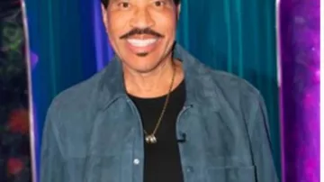 Season 23 Episode 18 Lionel Richie Blue Suede Jacket worn by Lionel Richie in American Idol