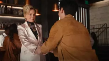 Cinq A Sept Bridgette Floral Print Long Sleeve Turtleneck Top worn by Deborah Vance (Jean Smart) as seen in Hacks (S04E08)