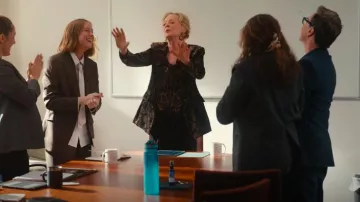Veronica Beard Dickey Floral Velvet Jacket worn by Deborah Vance (Jean Smart) as seen in Hacks (S04E08)