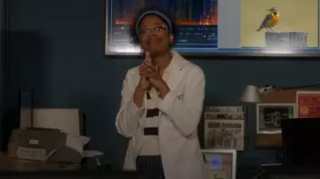 Velvet Women's Black and Cream Jumper worn by Kasie Hines (Diona Reasonover) as seen in NCIS (S22E20)