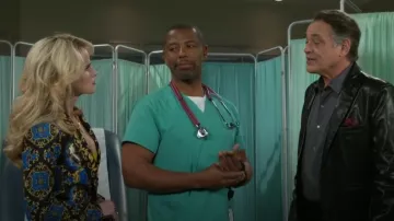 Alice + Olivia Brean Printed Crepe Blazer worn by Vanessa McBride(Lauren Buglioli) as seen in Beyond the Gates (S01E39)