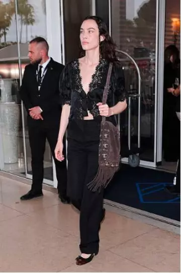 Valentino Valet Du Roi Kid Slingback Ballerina 25Mmm worn by Alexa Chung in Cannes on May 16, 2025
